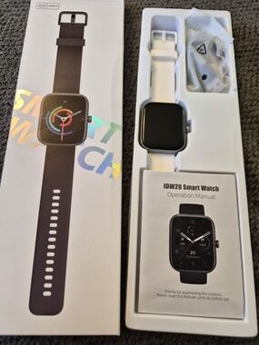 ID20 Smart Watch - White